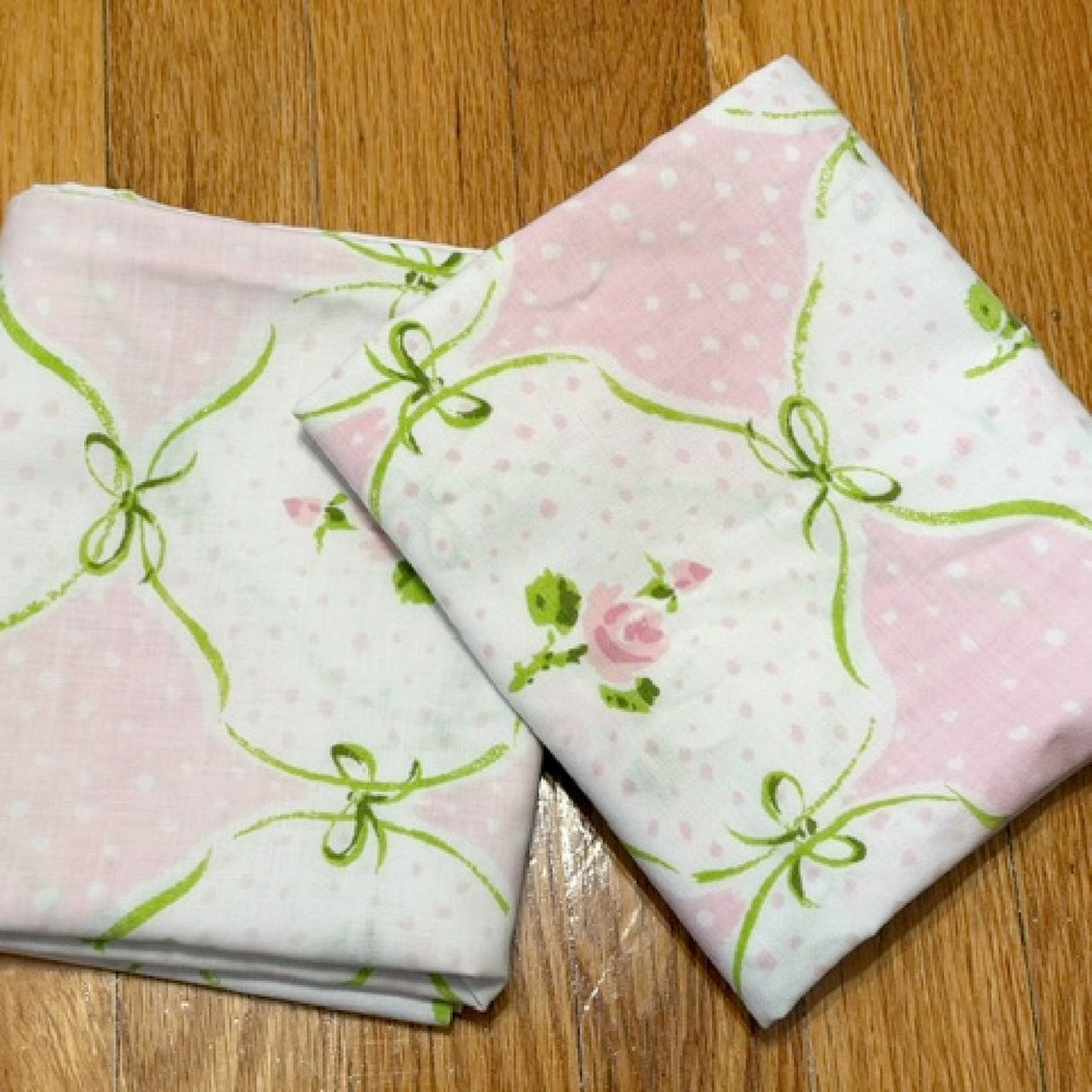 Vintage pair of pillowcases pink cottagecore floral pillowcases